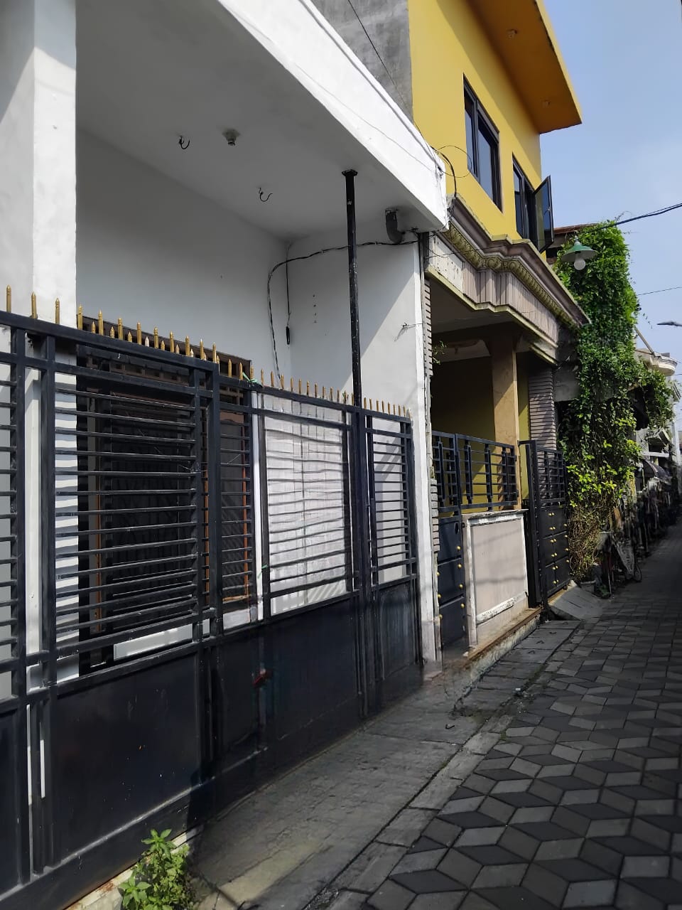 Rumah Siap Huni Dijual di Jalan Tuwowo Rejo Surabaya Timur - Image 1