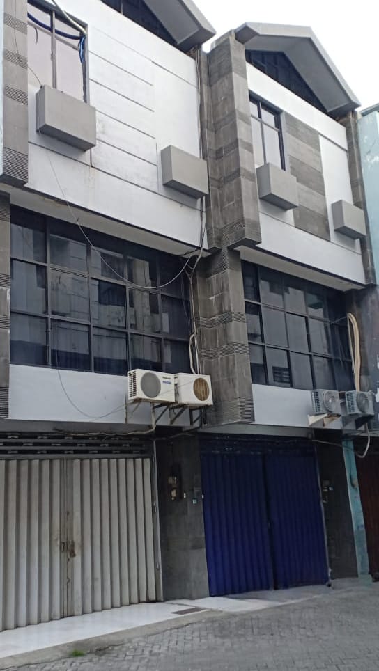 Dijual Ruko Terawat di Tembok Dukuh Surabaya Pusat Lokasi Strategis - Image 1