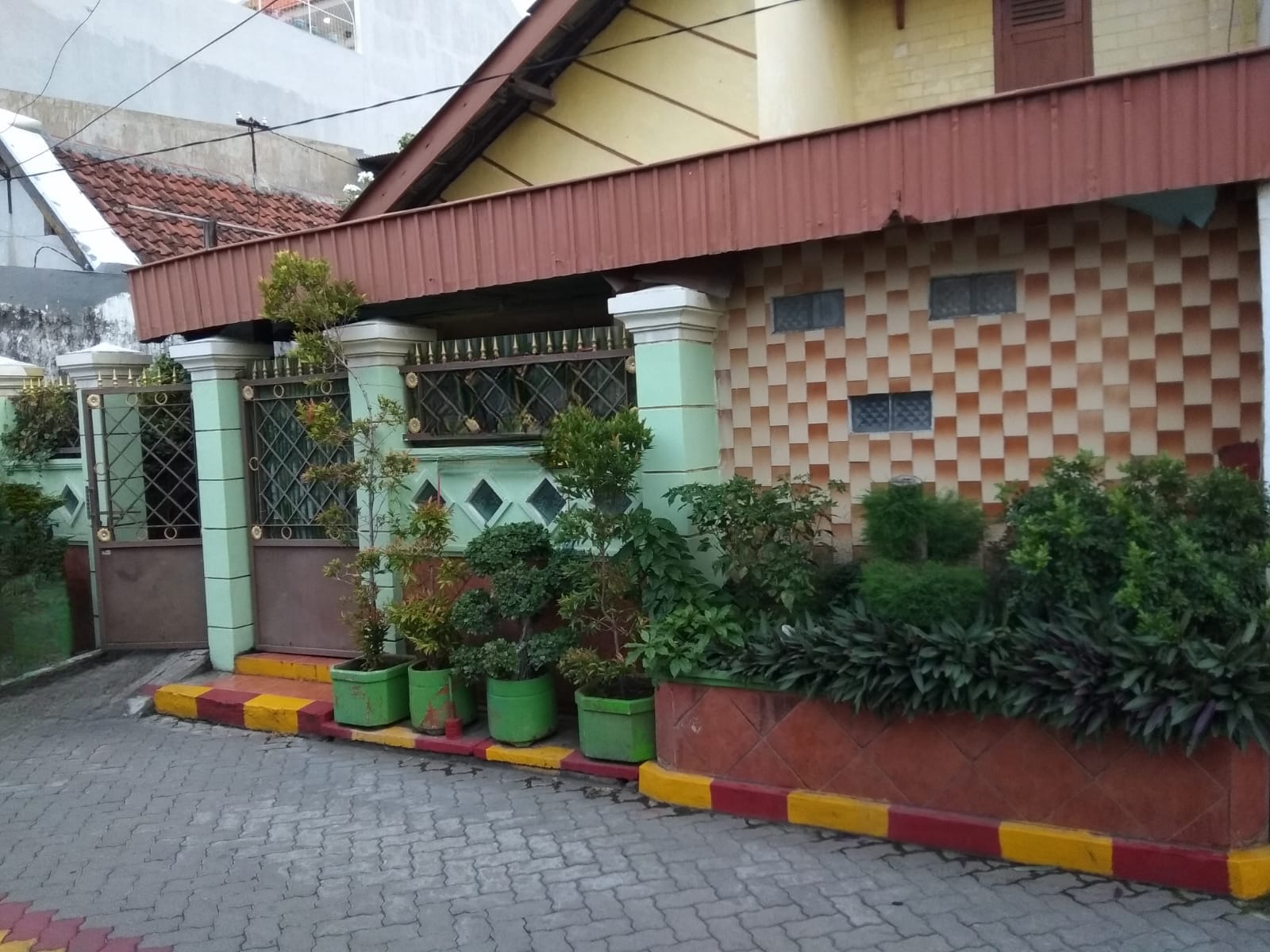 Dijual Rumah Lokasi Strategis Petemon Sidomulyo Surabaya Barat - Image 1