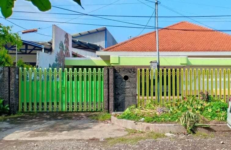 Jual Murah Lelang Rumah Terawat Lokasi Strategis di Tegalsari Surabaya Pusat - Image 1