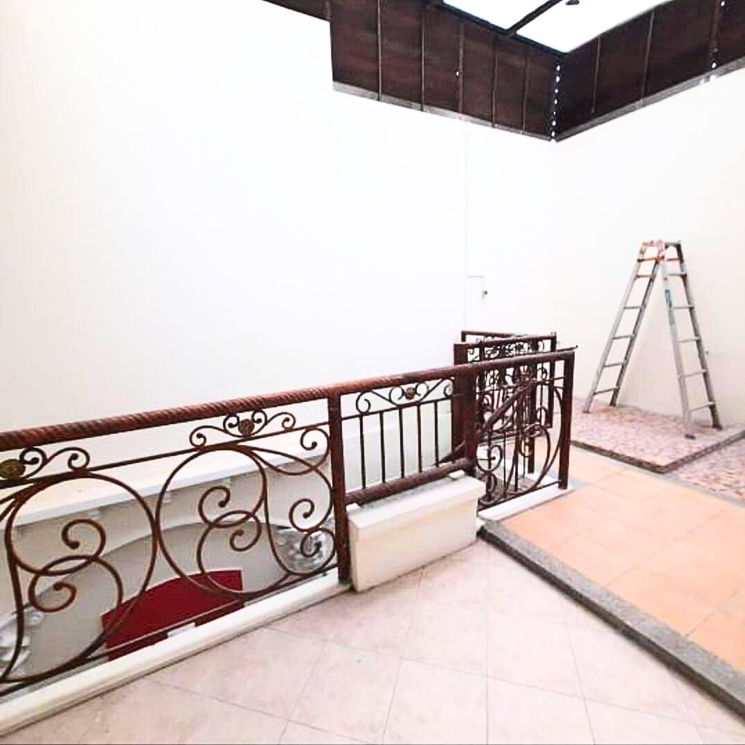 Dijual/Disewakan Rumah 2 Lantai Siap Huni di Tenggilis Utara Surabaya Selatan - Thumbnail 3