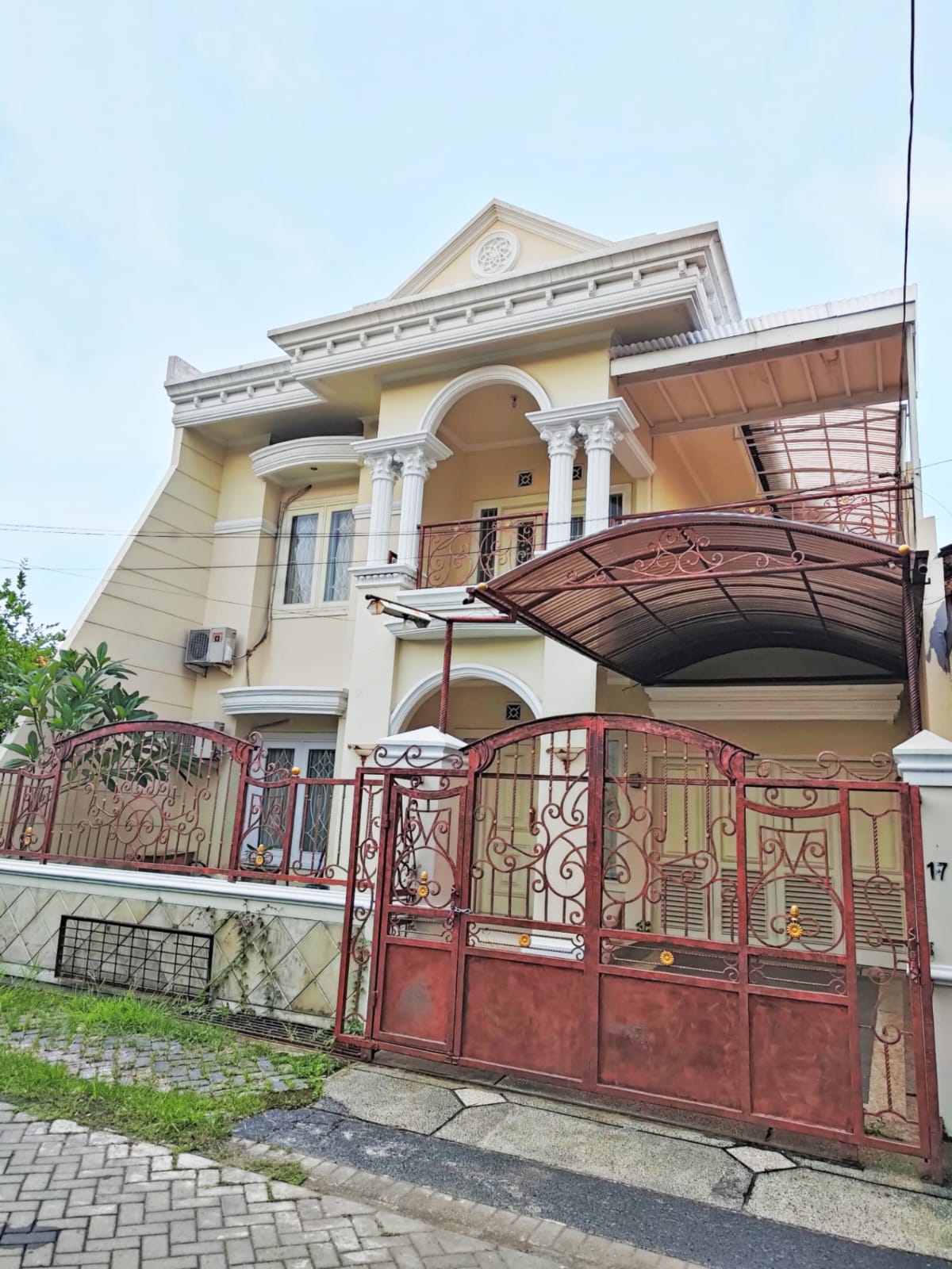 Dijual/Disewakan Rumah 2 Lantai Siap Huni di Tenggilis Utara Surabaya Selatan - Image 1
