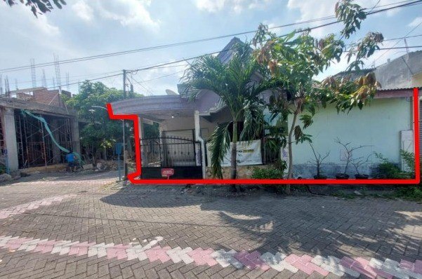 Jual Lelang Rumah Luas Lokasi Strategis di Palem Pertiwi Menganti Gresik - Image 1