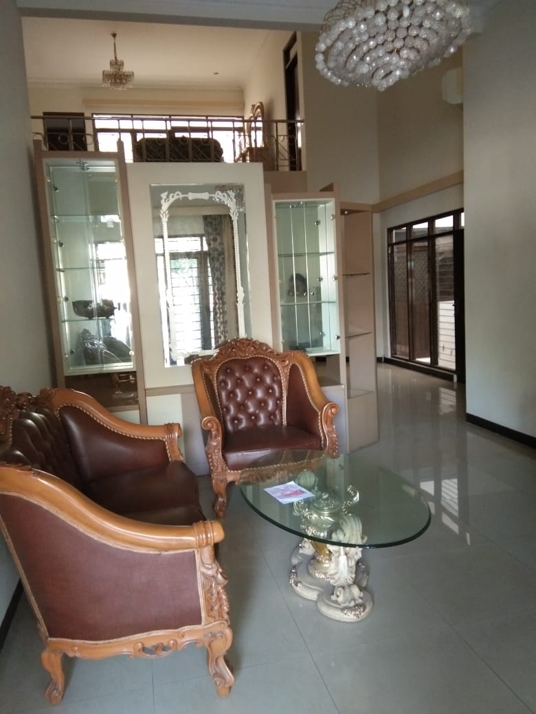 Jual Rumah Mewah Dharmahusada Indah Lokasi Premium Strategis di Surabaya Timur - Thumbnail 3