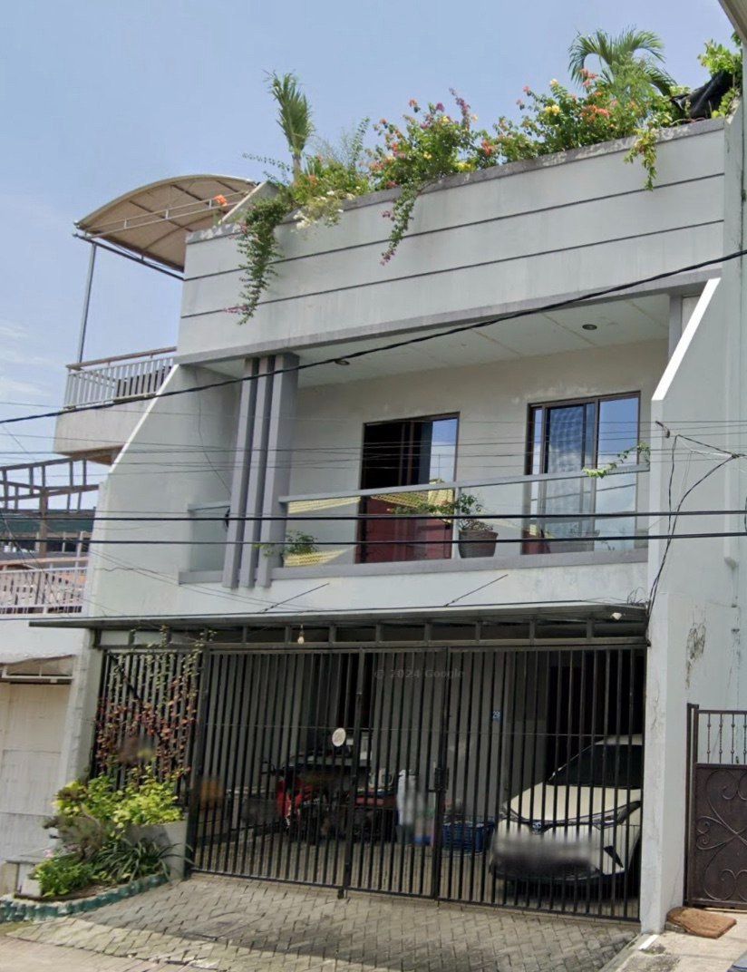 Jual Lelang Rumah Strategis Cocok Untuk Hunian/Usaha Surabaya Pusat - Image 1