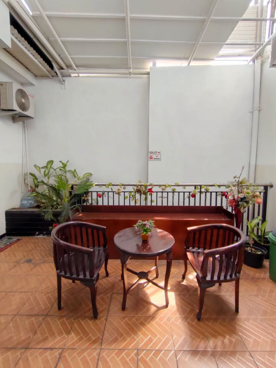 Dijual Cepat 3 Ruko 4 Lantai Full Furnished dan Siap Bisnis di Tengah Kota Surabaya Pusat - Thumbnail 3