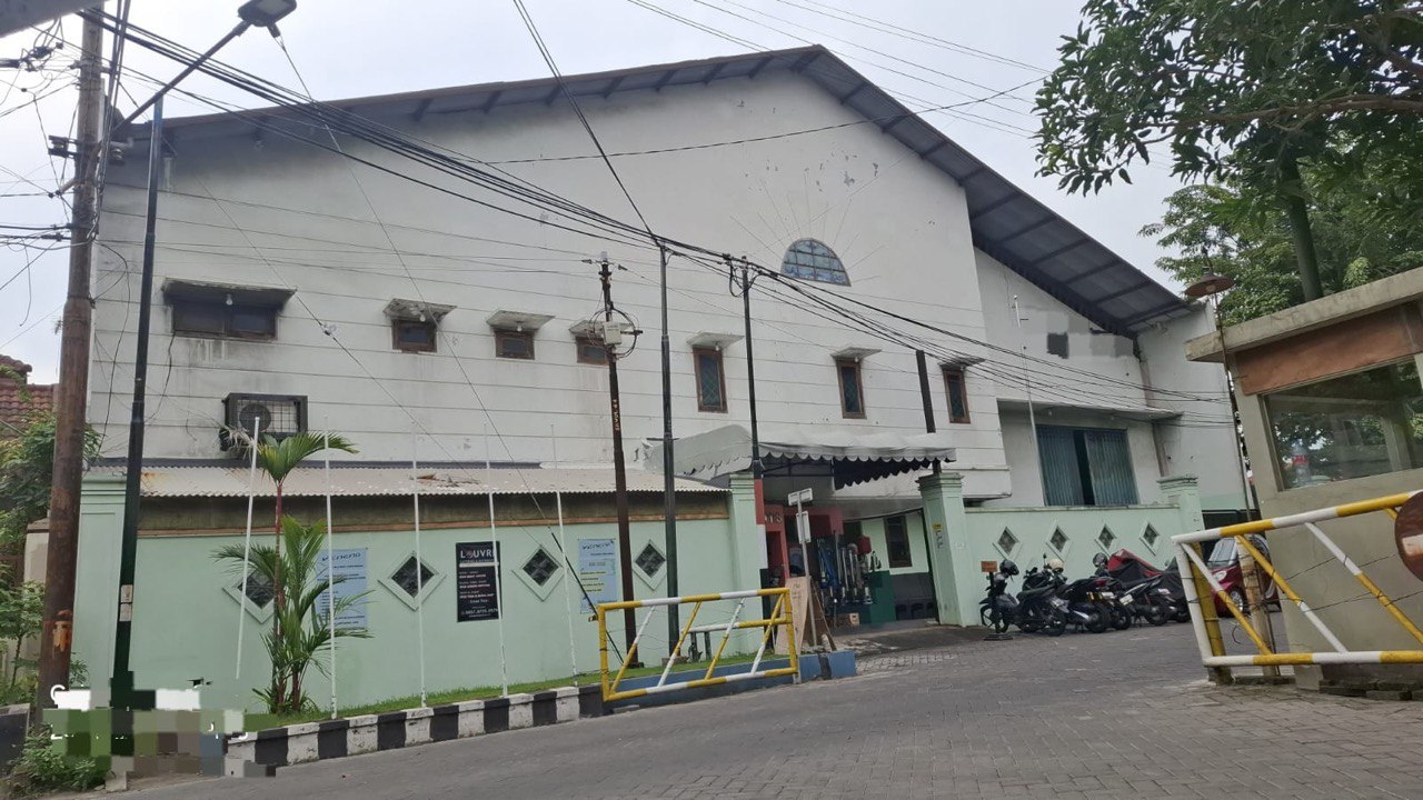 Dijual Aset Lelang Gudang Strategis di Darmo Permai Timur Surabaya Barat - Image 1