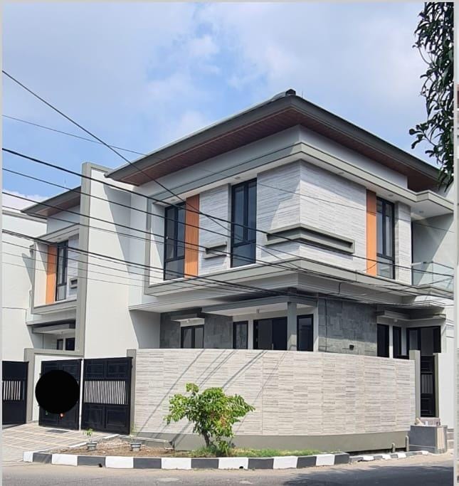 Jual Rumah Mewah Baru Gress 2 Lantai Nginden Intan Surabaya Timur Lokasi Strategis - Thumbnail 2