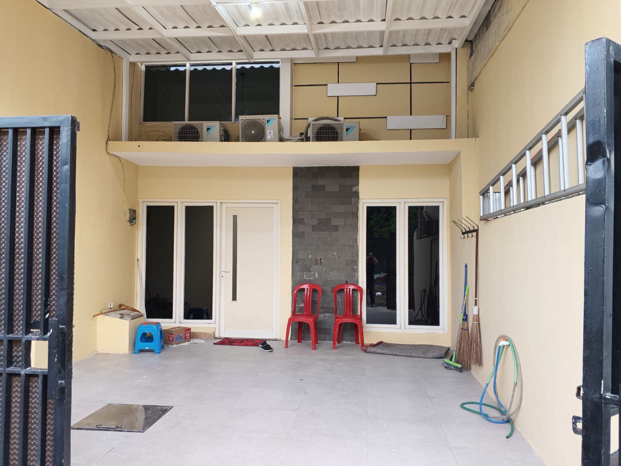 Dijual Rumah Siap Huni di Medokan Ayu Utara Rungkut Surabaya Timur - Image 1