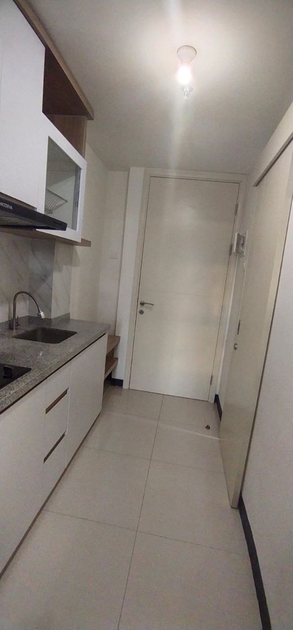 Dijual Apartemen Tipe Studio View City Full Furnished di Pakuwon City Mall Amor Surabaya Timur - Thumbnail 2