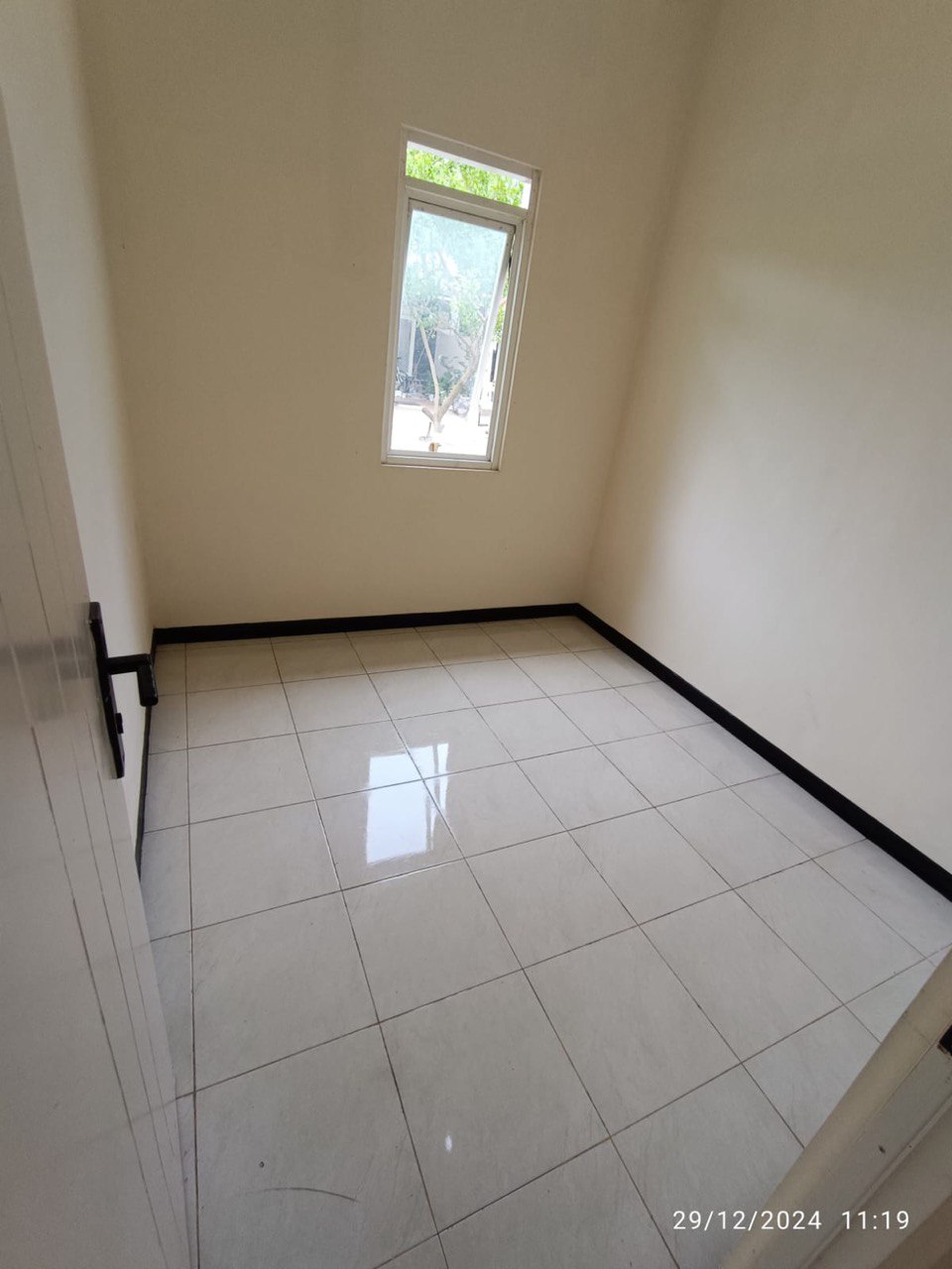 Dijual Rumah Kawasan Strategis di Green Tamansari Sememi Surabaya Barat - Thumbnail 3