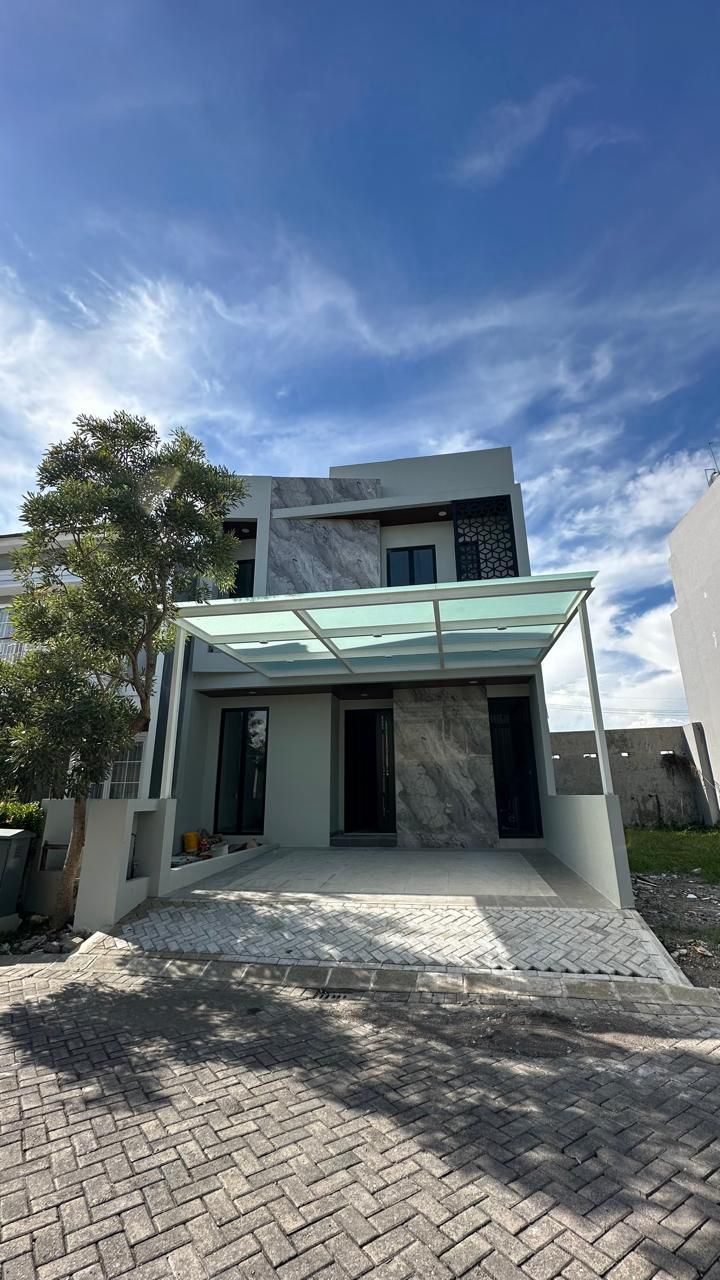 Jual Rumah Mewah 2 Lantai Mocca Vrbana Dian Istana Lokasi Premium Strategis Surabaya Barat - Image 1