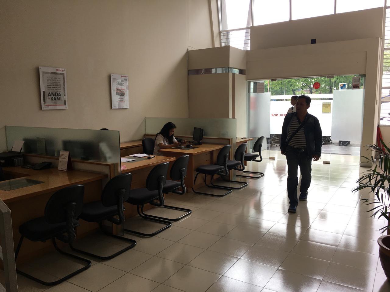 Disewakan Ruko Strategis Dua Lantai di Raya Margomulyo Surabaya Barat - Thumbnail 2
