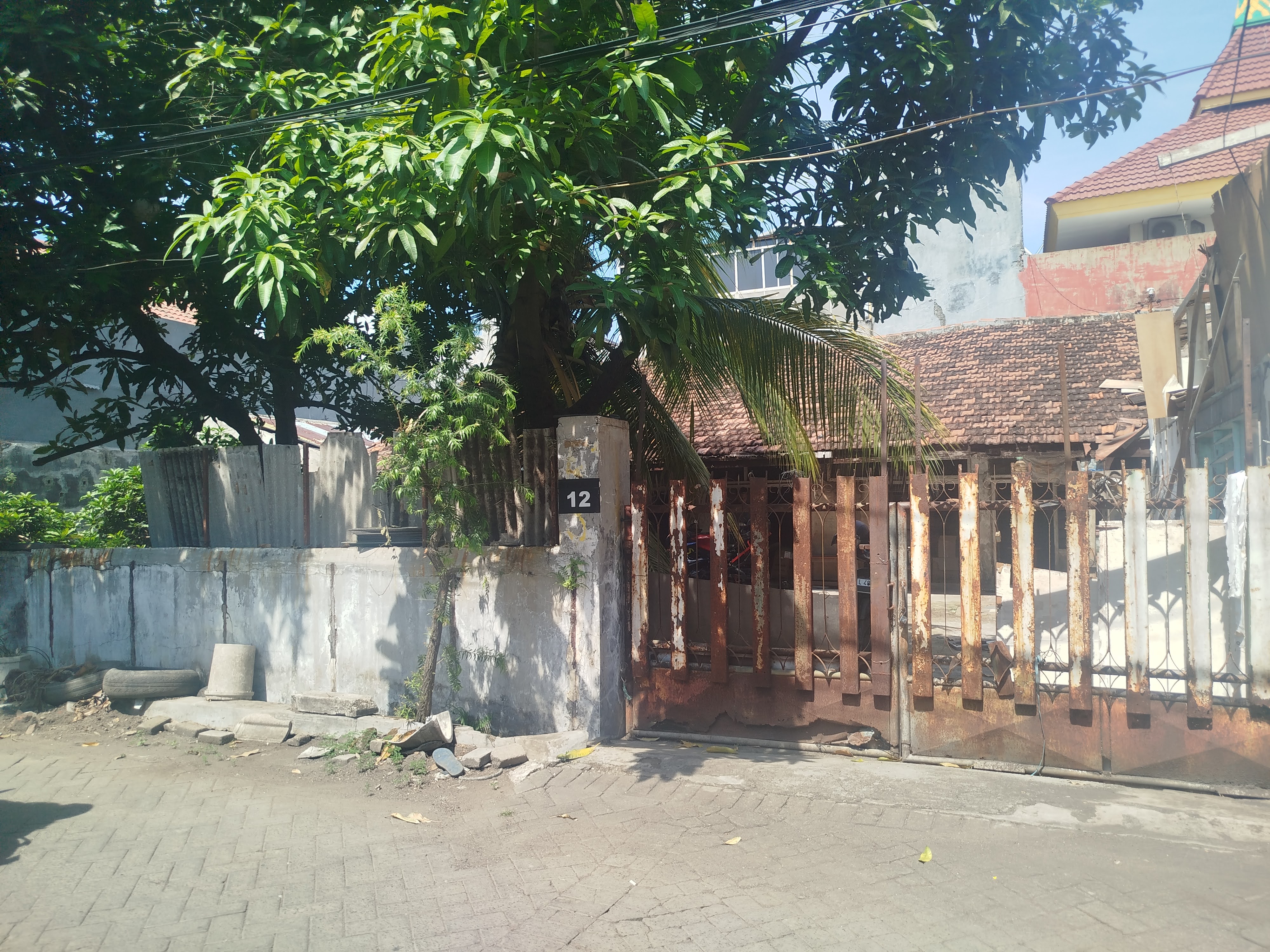 Dijual Rumah Hitung Tanah di Muyosari Surabaya Timur - Image 1