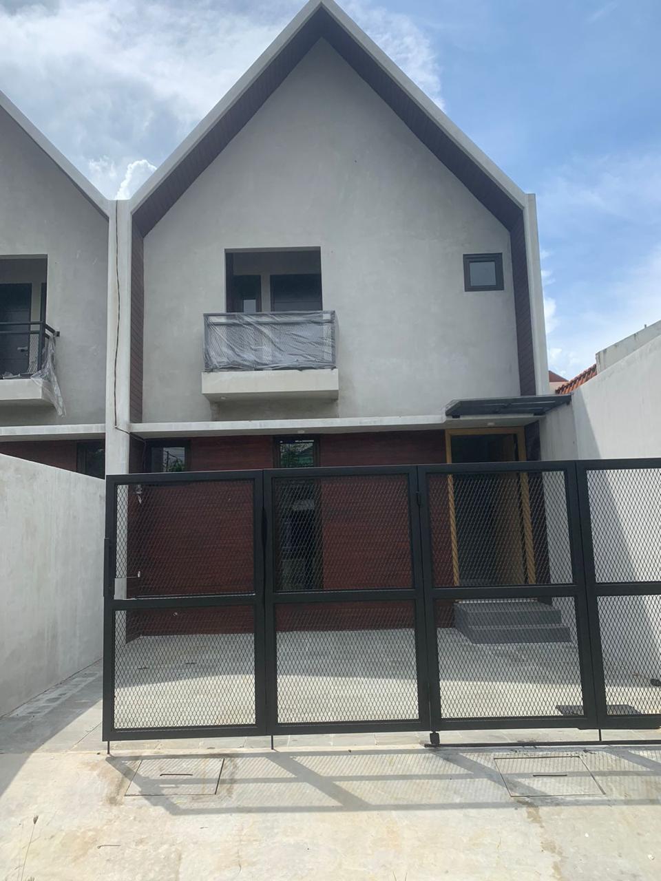 Dijual Rumah 2 Lantai Baru Gress Murah di Kutisari Indah Timur, Surabaya Selatan - Thumbnail 2
