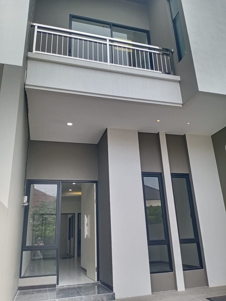 Dijual Rumah Siap Huni Lokasi Strategis di Perumahan Villa Kalijudan Indah Surabaya Timur - Image 1