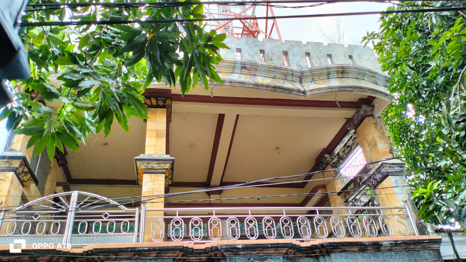 Dijual Rumah Unik Murah Lokasi Strategis di Dukuh Kupang Timur Surabaya Barat - Thumbnail 2