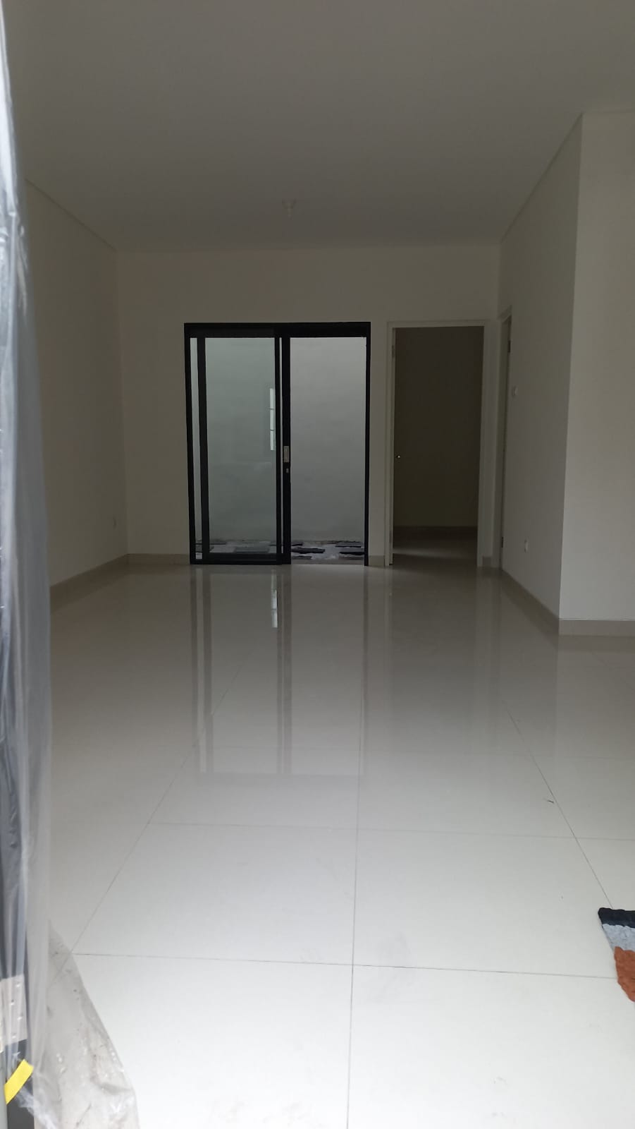Dijual Rumah Minimalis 2 Lantai Murah Lokasi Strategis di Rungkut Menanggal Surabaya Timur - Thumbnail 2