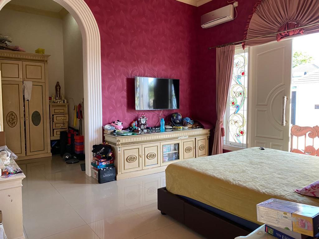 Disewakan Rumah Mewah di Villa Sentra Raya Citraland Surabaya Barat - Image 1