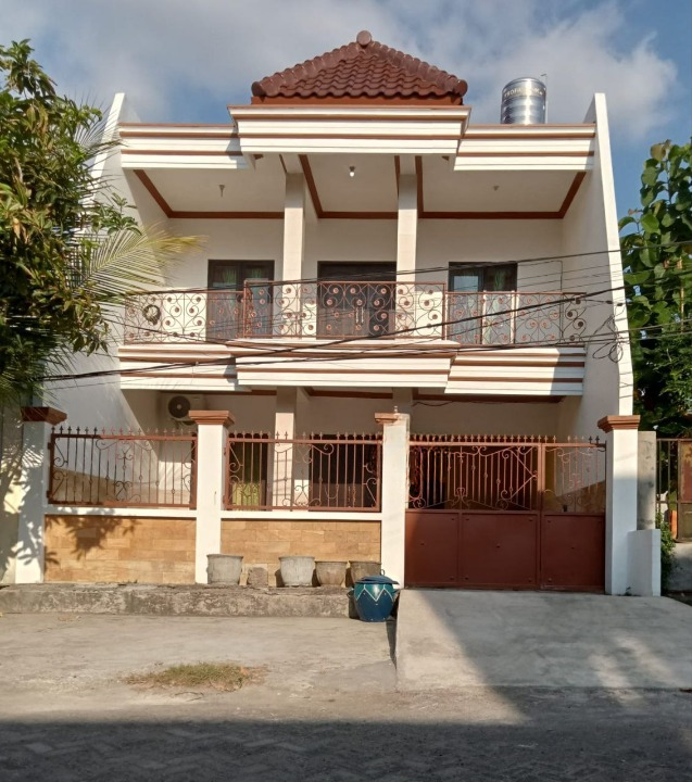 Dijual Rumah Luas Dan Siap Huni di Kawasan Medayu Utara Surabaya Timur - Image 1