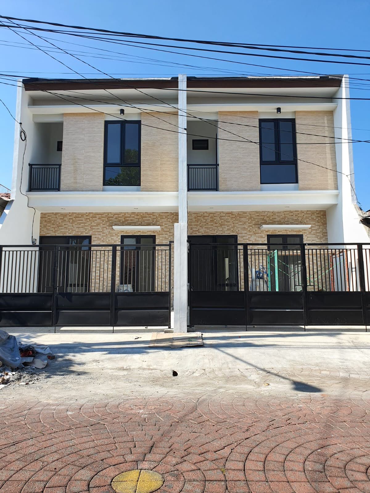 Dijual Rumah Baru Gress 2 Lantai di Nirwana Eksekutif Surabaya Timur - Image 1