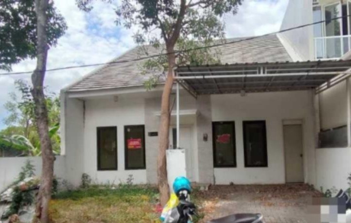 Dijual Lelang Rumah Luas Lokasi Strategis di Citraland Surabaya Barat - Image 1