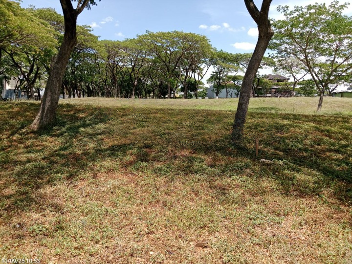 Dijual Tanah Kavling Komersial di Bukit Telaga Golf Citraland Surabaya Barat - Image 1