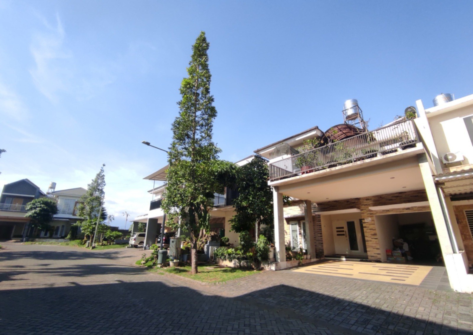 Dijual Lelang Rumah Luas Bisa KPR di Perum Argopuro Jember - Image 1