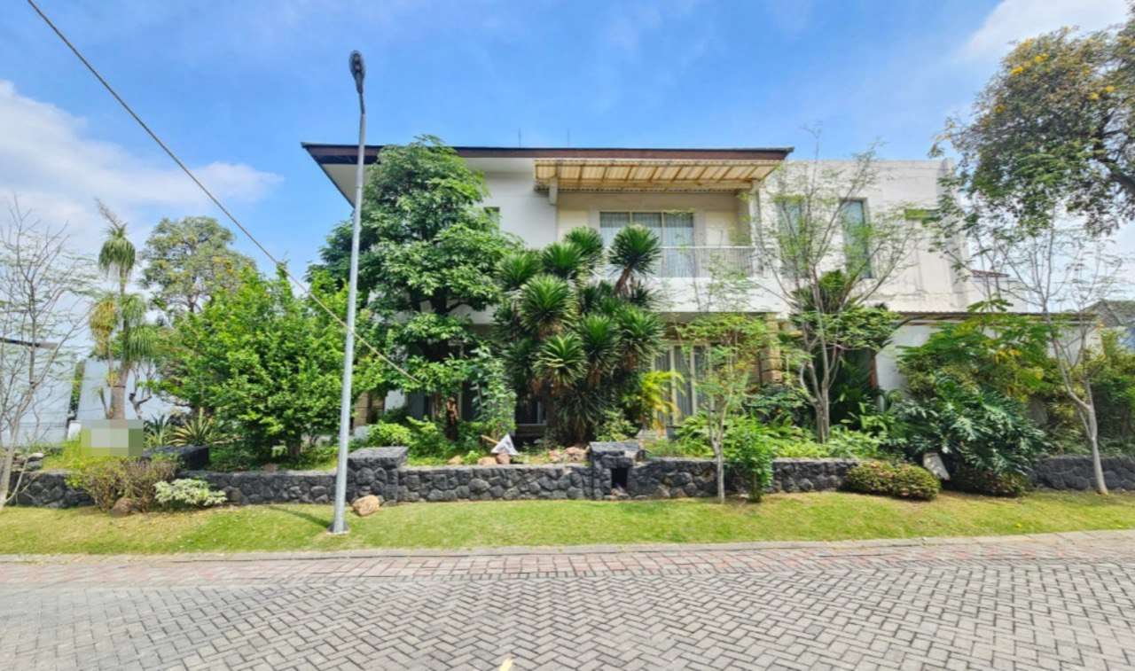 Dijual Lelang Rumah Mewah di Raffles Garden Surabaya Barat - Image 1