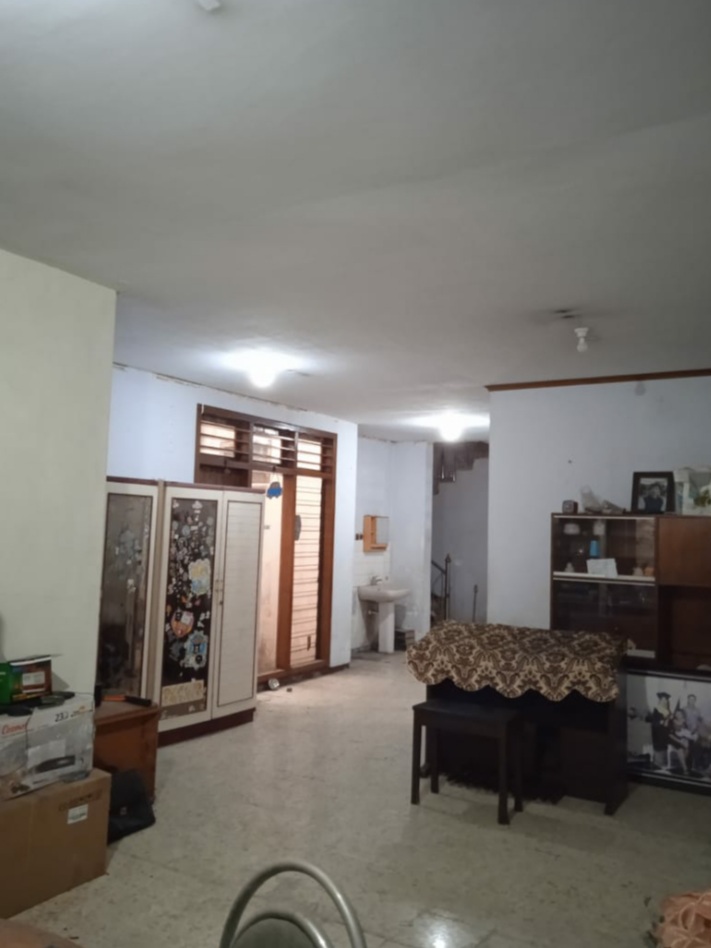 Dijual Rumah 3 Lantai Lokasi Strategis di Jalan Raya Dukuh Kupang, Surabaya Barat - Thumbnail 2