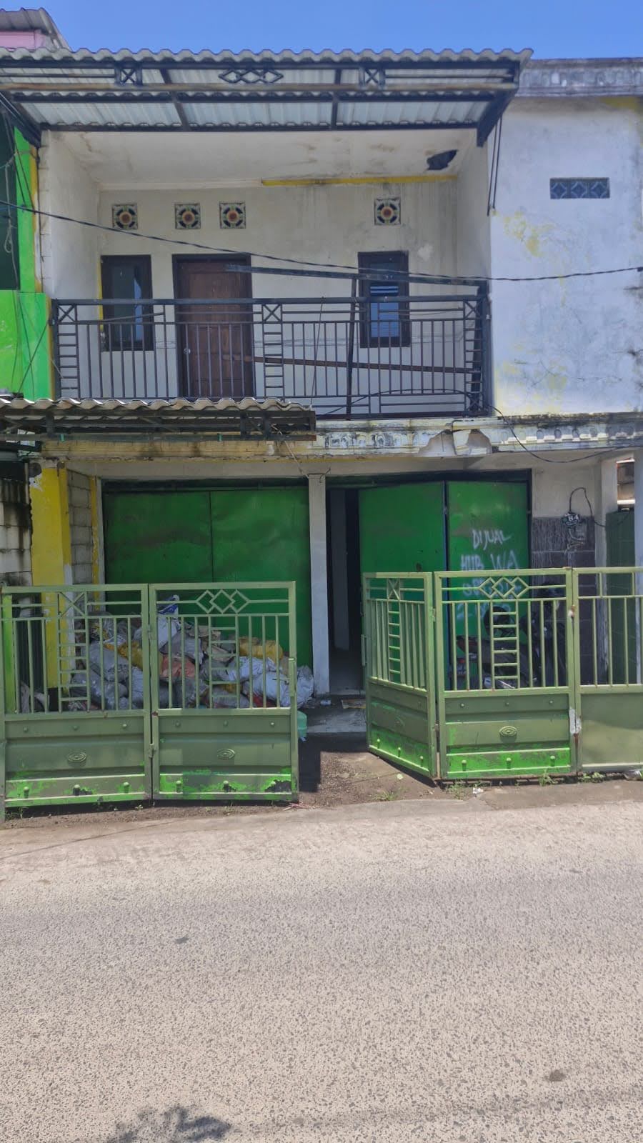 Dijual Murah Rumah 2 Lantai di Raya Tambak Oso Sidoarjo - Image 1