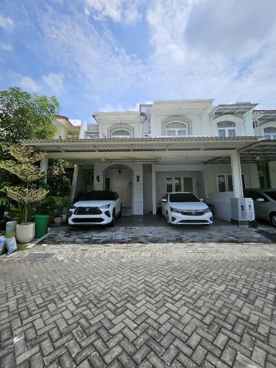 Dijual Rumah Mewah Strategis di Wisata Bukit Mas Surabaya Barat - Image 1