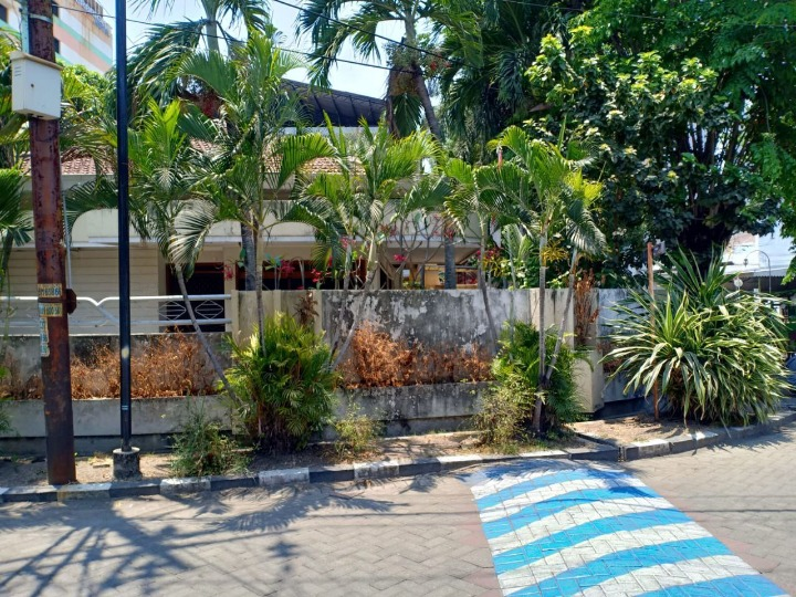 Disewakan Rumah Kantor Eksklusif di Manyar Kertoarjo Surabaya Timur - Thumbnail 2