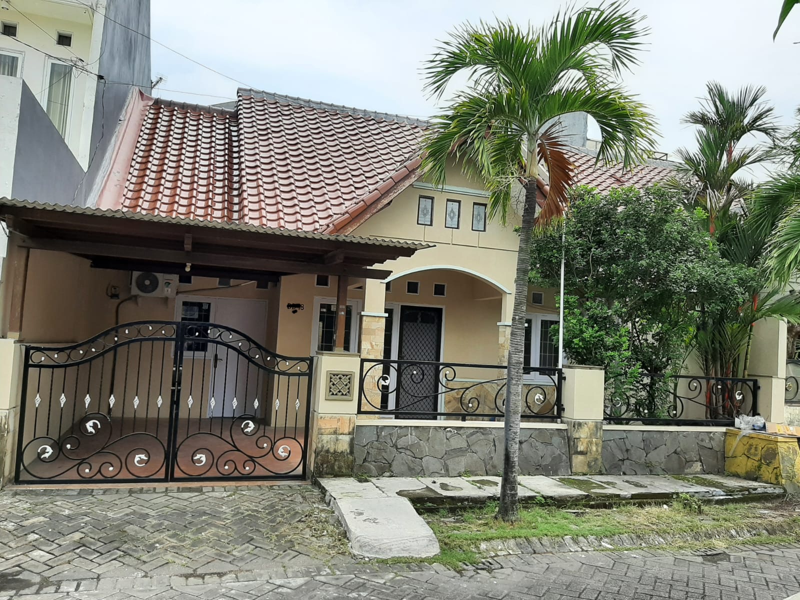 Dijual Rumah Siap Huni di Babatan Pratama, Wiyung Surabaya Barat - Image 1