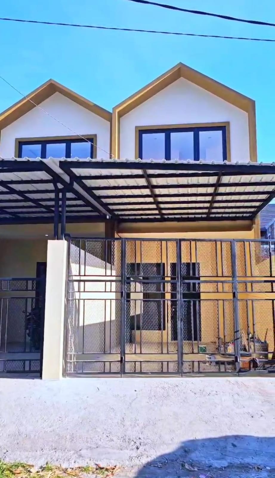 Jual Rumah Baru Tipe Scandinavian di Klampis Surabaya Timur - Image 1