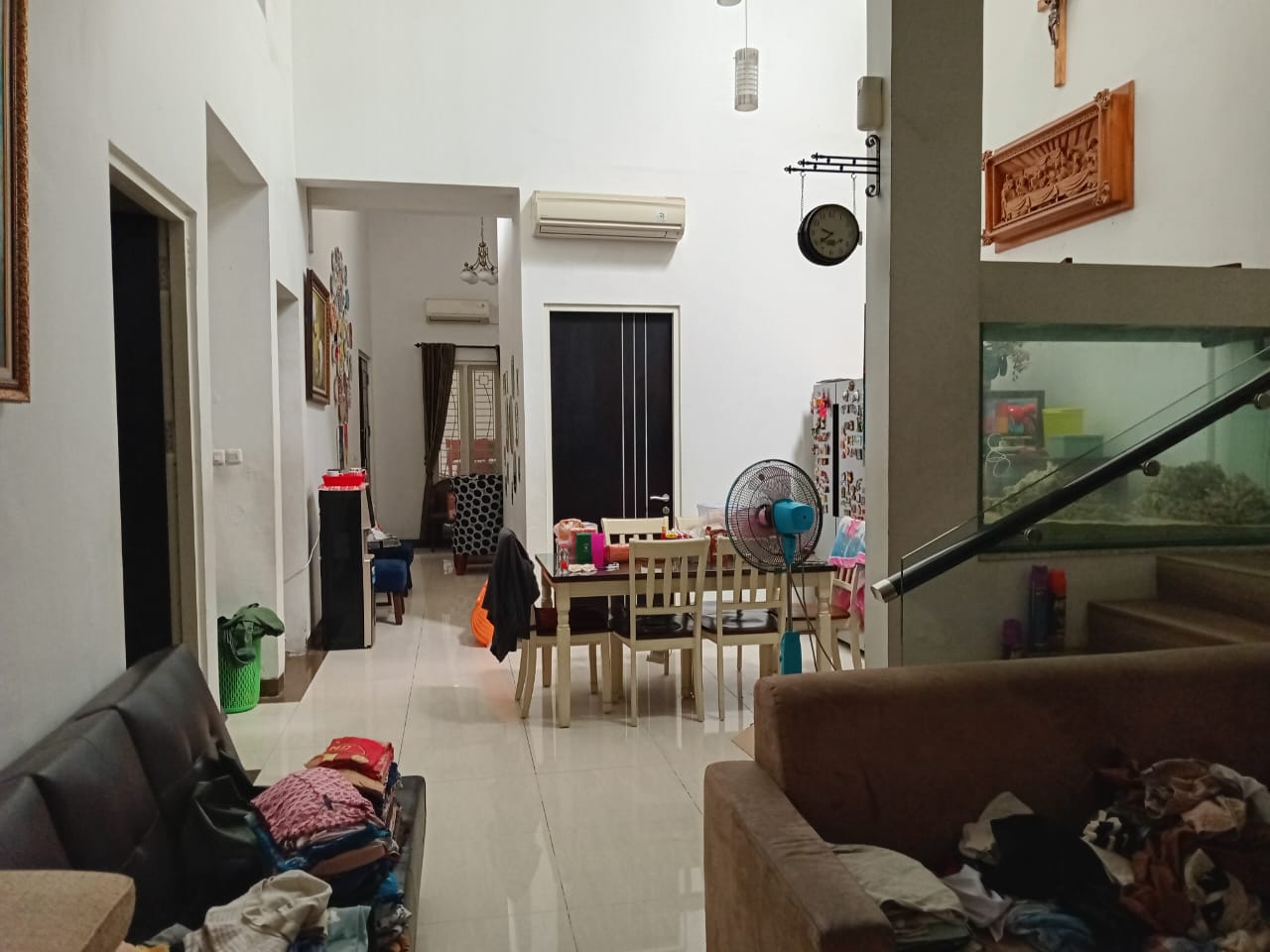 Jual Rumah 2 Lantai Full Furnished di Graha Tirta Waru Sidoarjo - Thumbnail 2