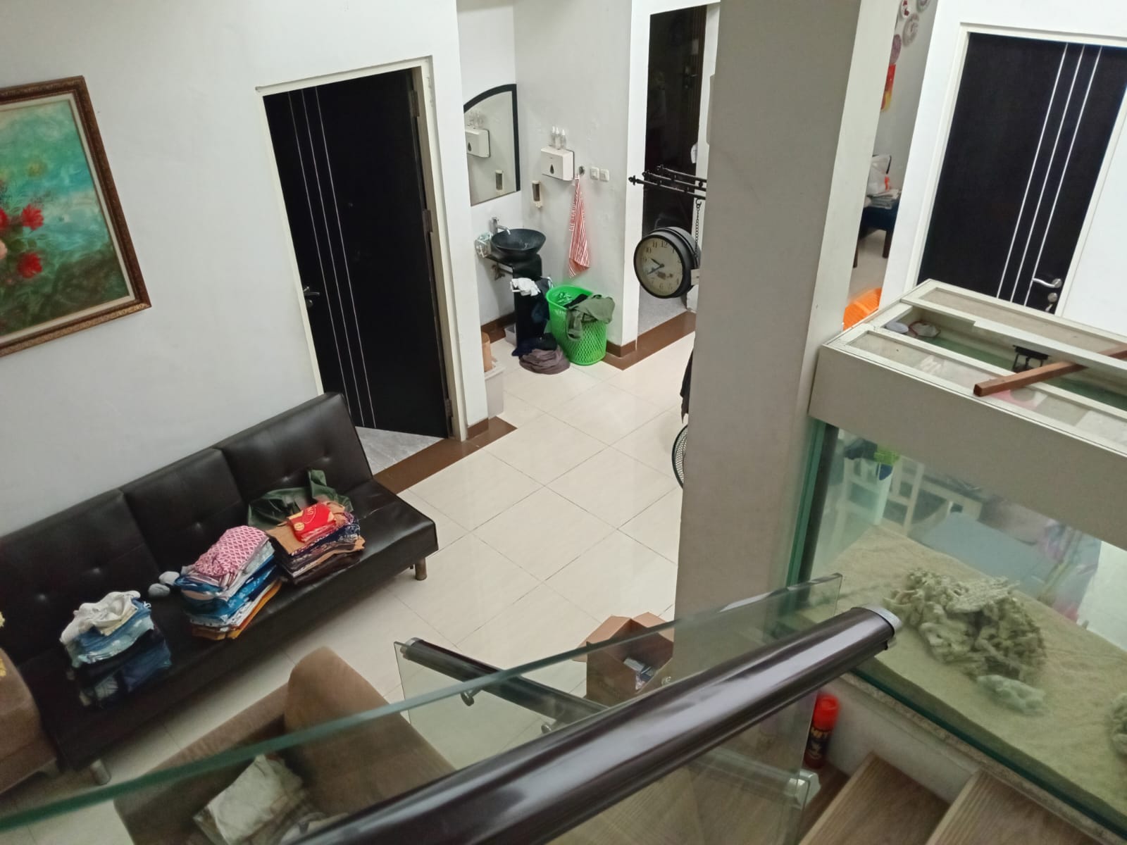 Jual Rumah 2 Lantai Full Furnished di Graha Tirta Waru Sidoarjo - Thumbnail 3