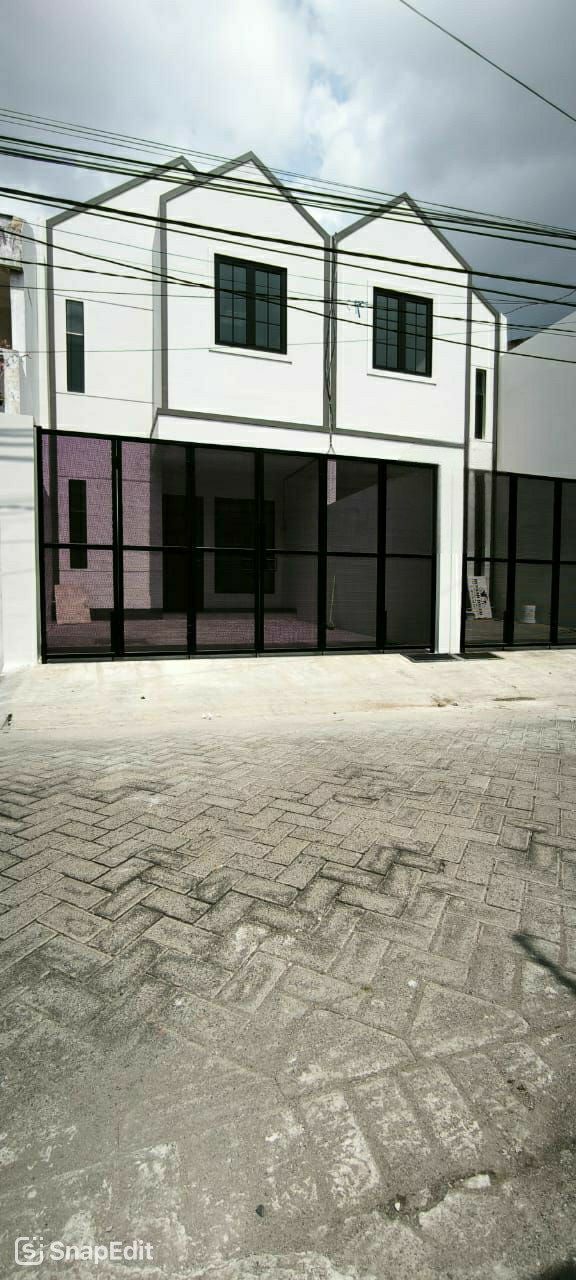 Dijual 2 Unit Rumah Baru di Kawasan Lebak Jaya Surabaya Timur. - Image 1
