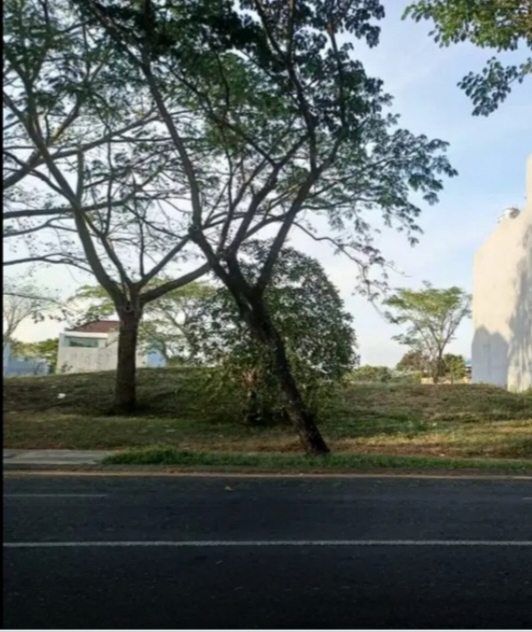 Dijual Tanah Strategis di Citraland Teluk Golf Surabaya Barat - Image 1