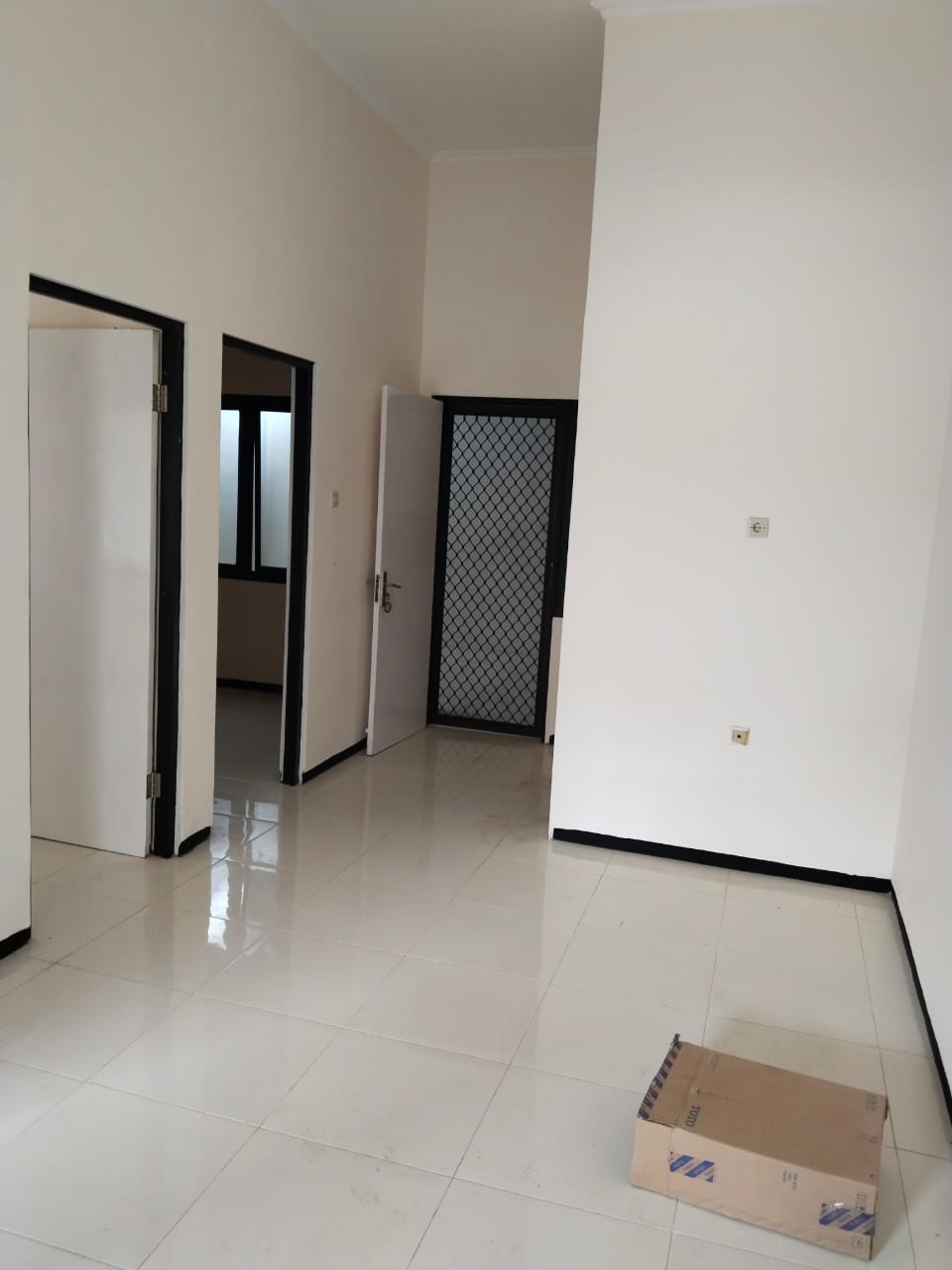 Jual Rumah Strategis di Wiguna Selatan Surabaya Selatan - Thumbnail 3