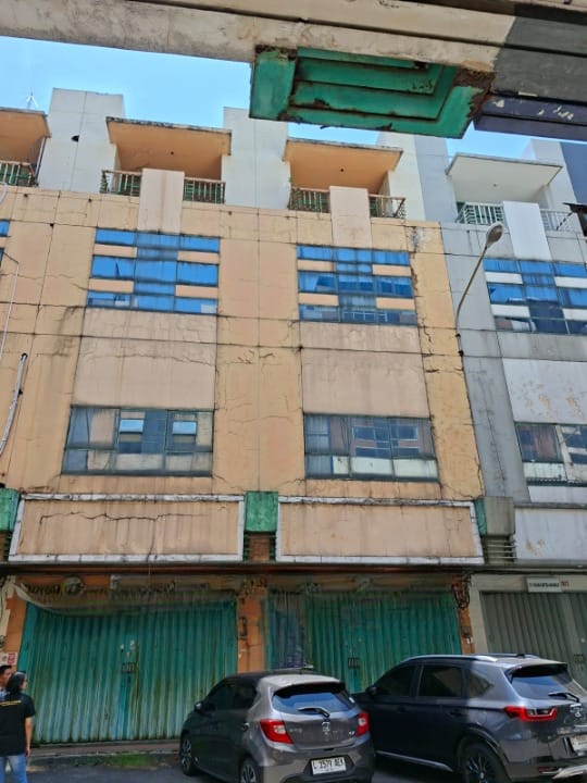 Dijual Ruko 4 Lantai Lokasi Strategis di Jl. Mayjend Sungkono Surabaya Barat - Thumbnail 2