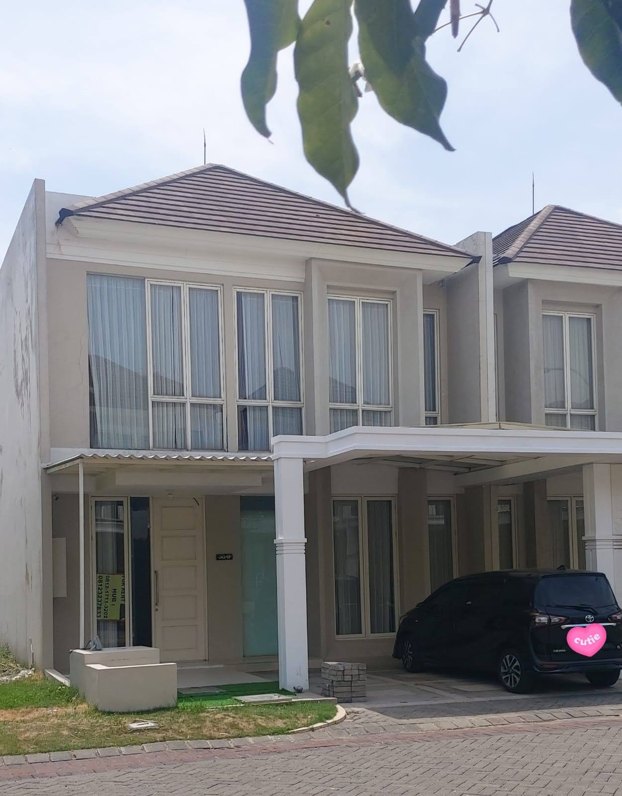 Disewakan Rumah Siap Huni Baru Renovasi di Grand Pakuwon Cluster South Victoria – Surabaya Barat - Image 1