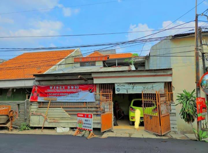 Dijual Murah Rumah Strategis di Simomulyo Baru, Surabaya Barat - Image 1