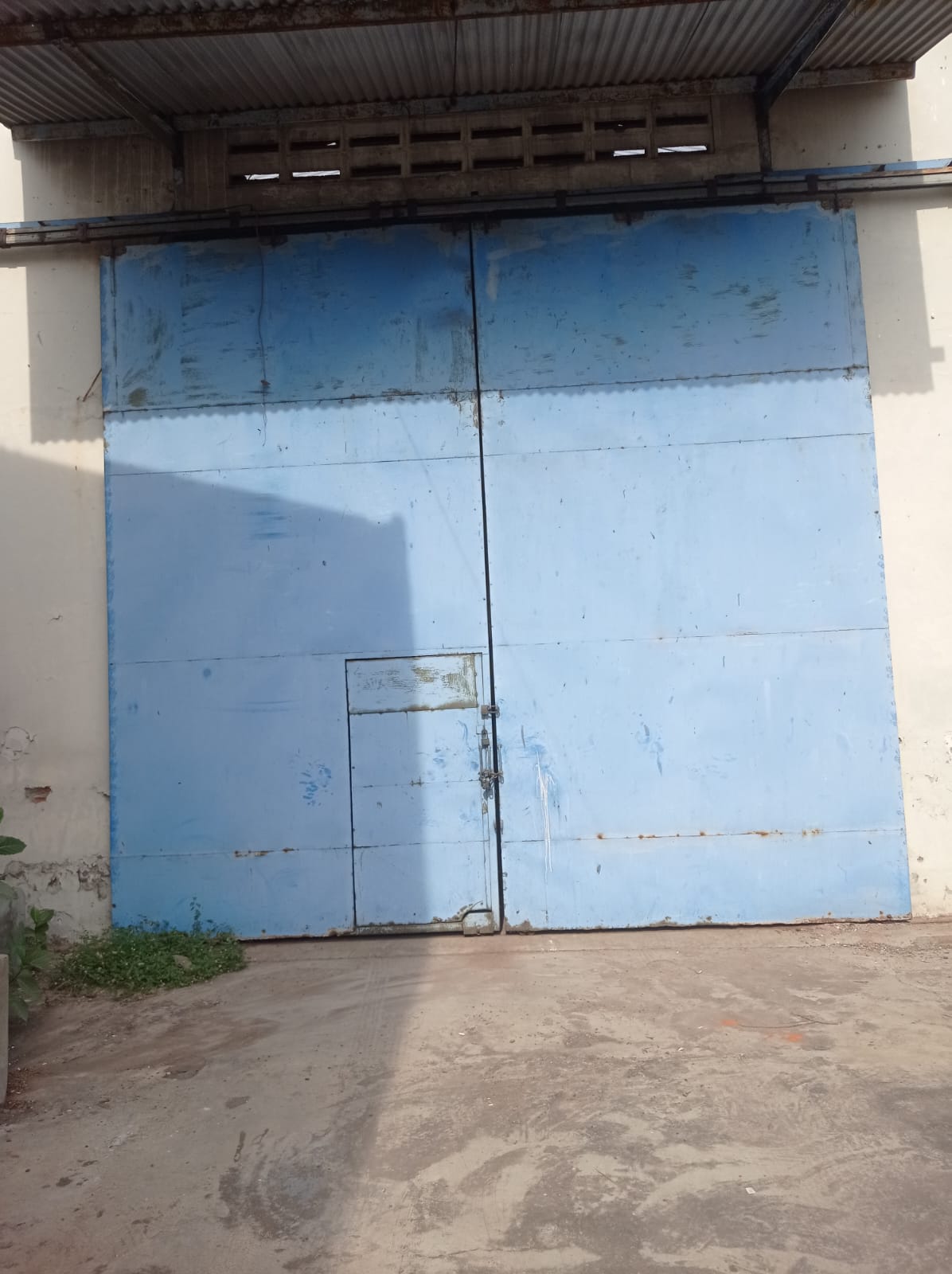 Disewakan Gudang Strategis Turun Harga Dumar Industri Margomulyo Surabaya Barat - Image 1