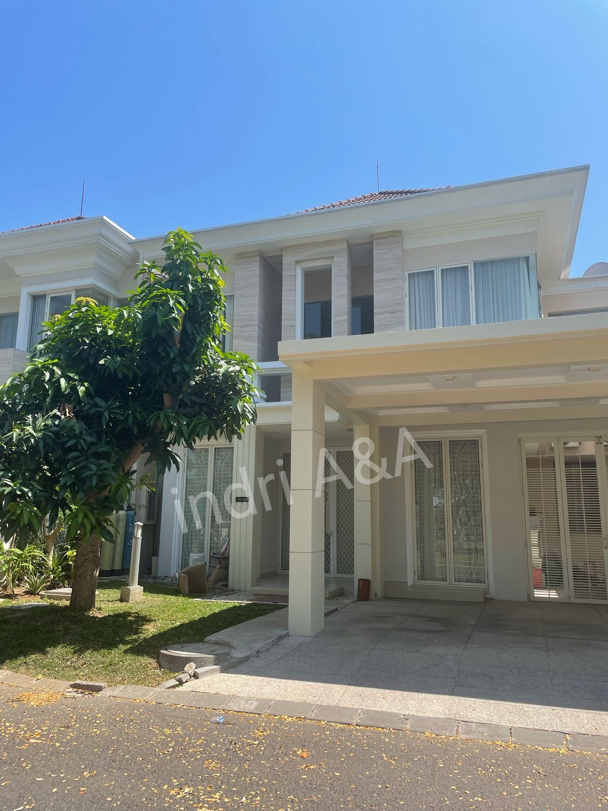 Dijual Rumah Mewah di Pakuwon City Santiago Rosa Surabaya Timur - Image 1