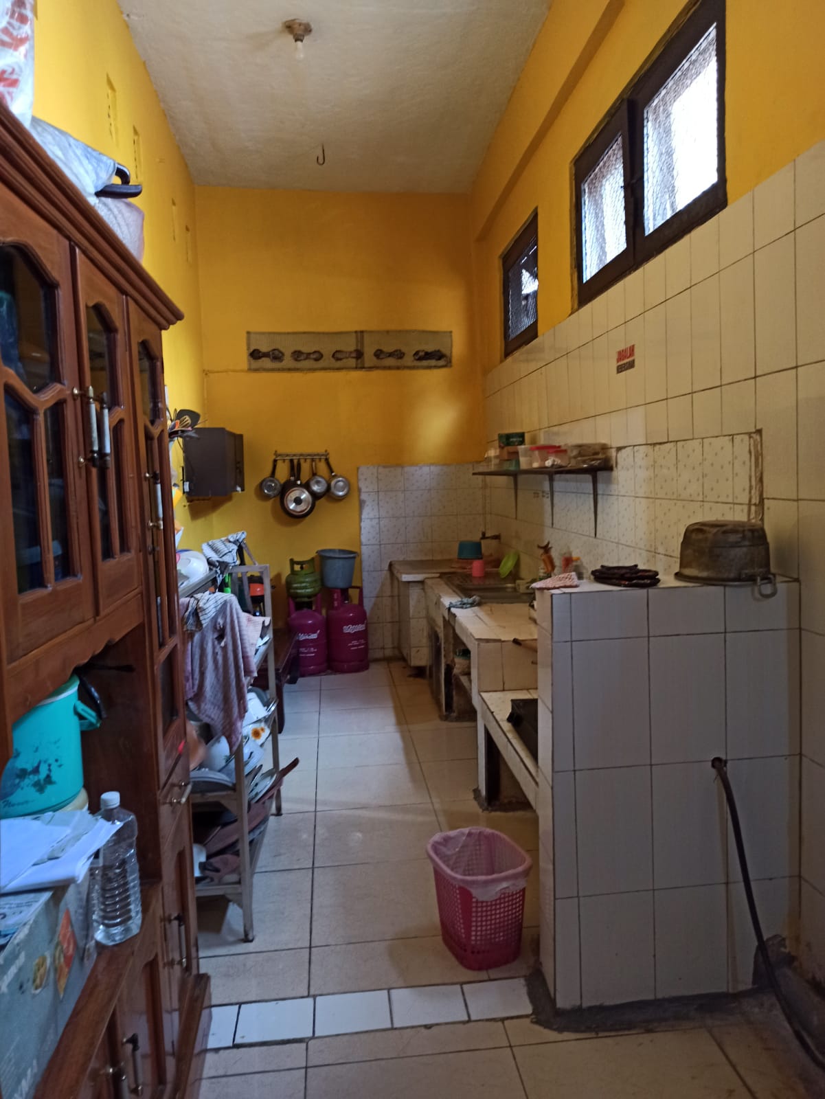 Dijual Rumah 2 Lantai di Jl. Ambengan Surabaya Pusat – Luas, Strategis, dan Cocok untuk Hunian atau Usaha - Thumbnail 7