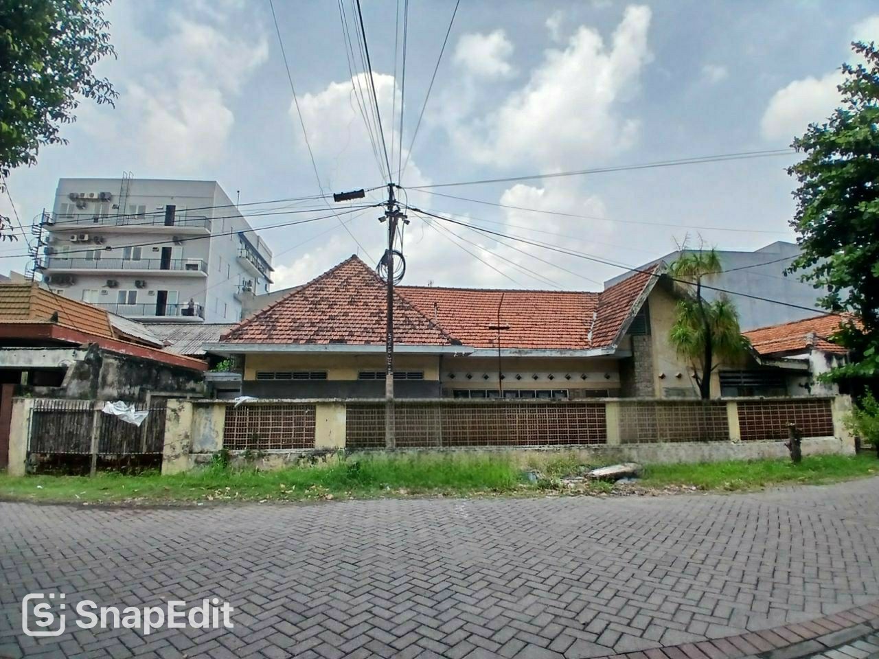 Dijual Rumah Strategis di Ngagel Tama Tengah, Surabaya Timur - Image 1