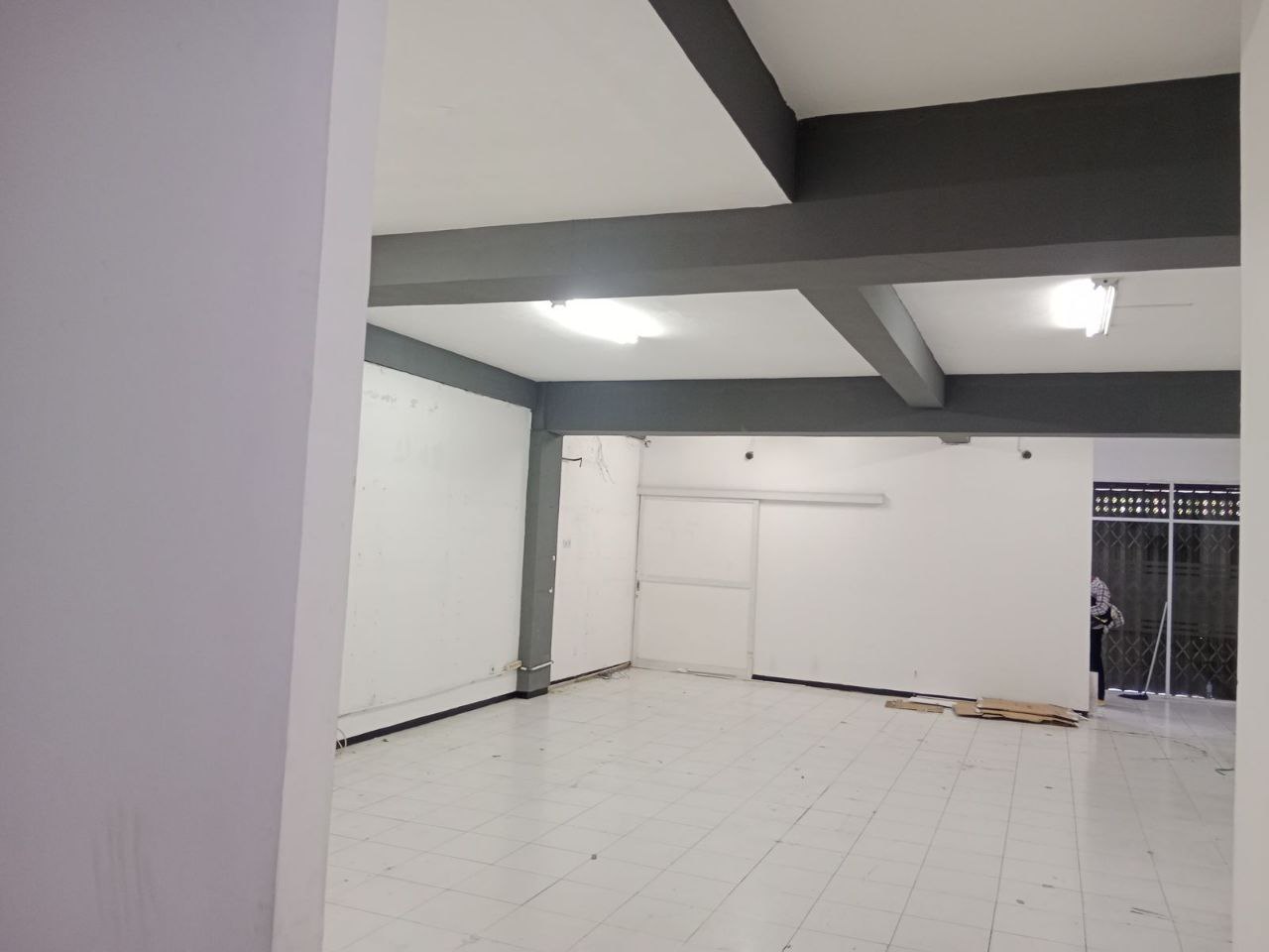 Disewakan 2 Ruko Gandeng Cocok Untuk Usaha Kawasan Premium di Permata Bintoro Surabaya Pusat - Thumbnail 9