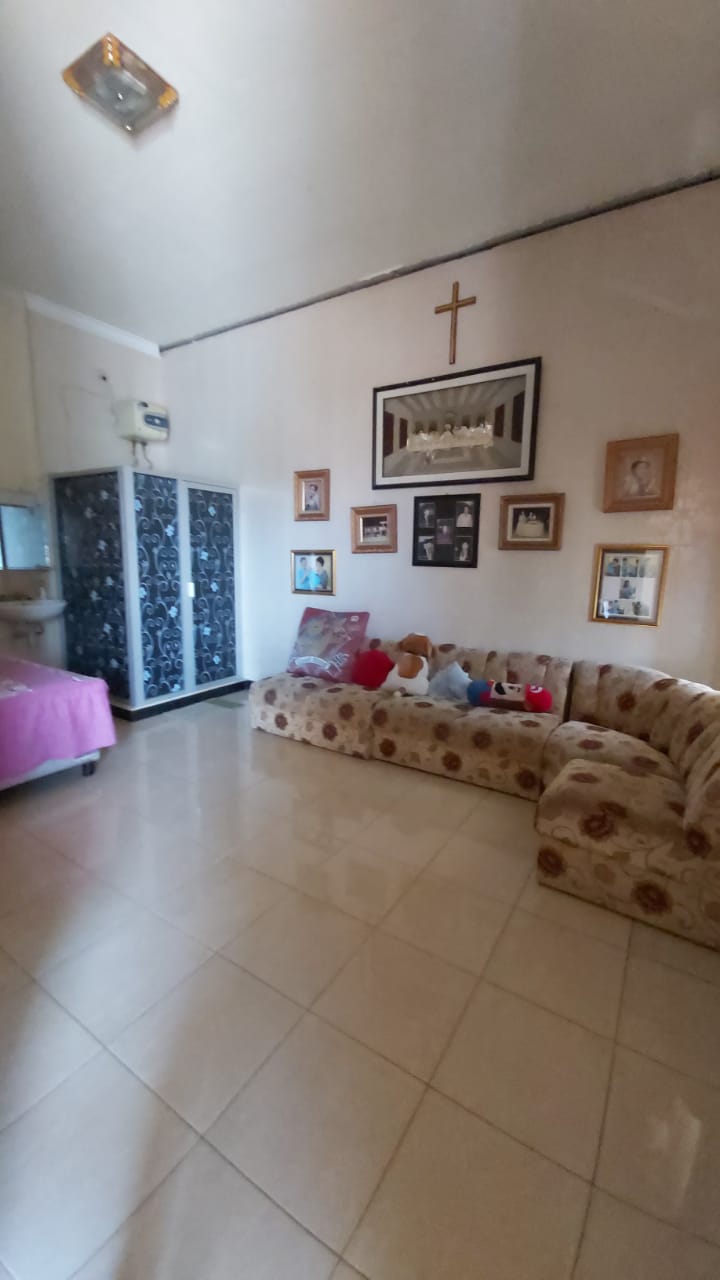 Dijual Rumah Siap Huni Full Furnish di Raya Tengger Kandangan Surabaya Barat – Hadap Timur Garasi 3 Mobil - Thumbnail 6