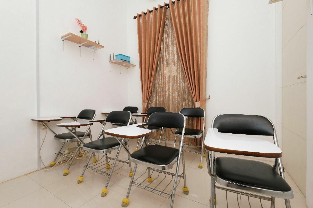 Dijual / Disewakan Rumah Bentuk Kantor di Jalan Perum Nirwana Eksekutif Surabaya Timur – Siap Pakai dan Strategis - Thumbnail 3